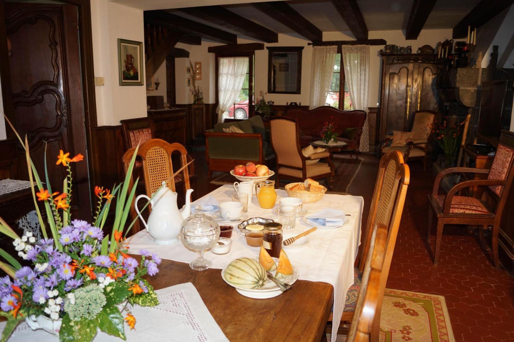 Le Moulin Du Bignon Bed & Breakfast Lassy Exterior photo